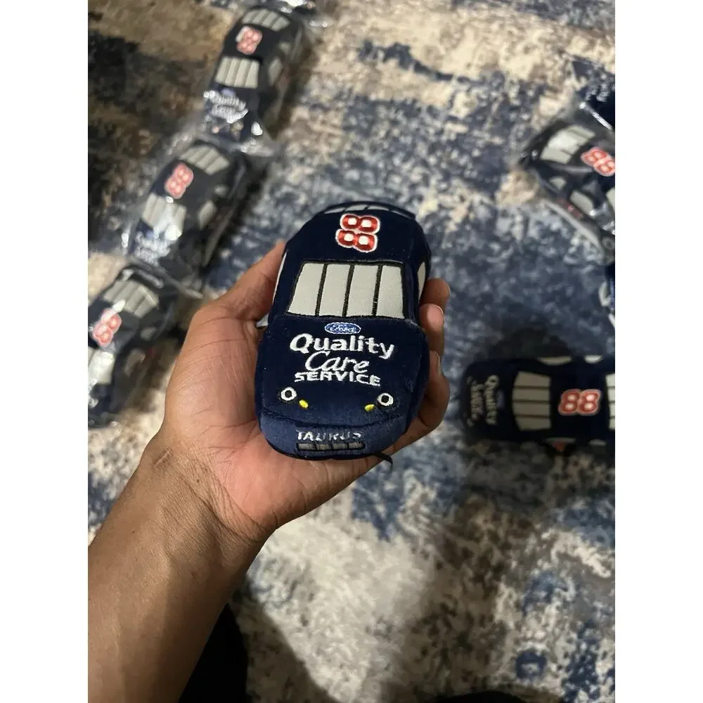 Dale Jarrett 88 SPEEDIE BEANIE CAR NEW WITH TAGS NASCAR PLUSH 1998 MAKES SOUNDS